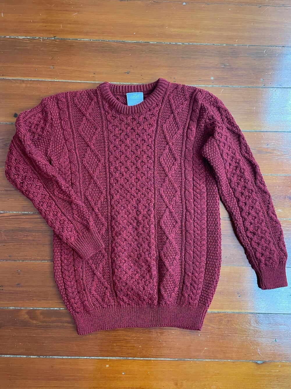 Aran Woollen Mills Irish Merino Wool Cable Knit Sweater Burgundy Medium